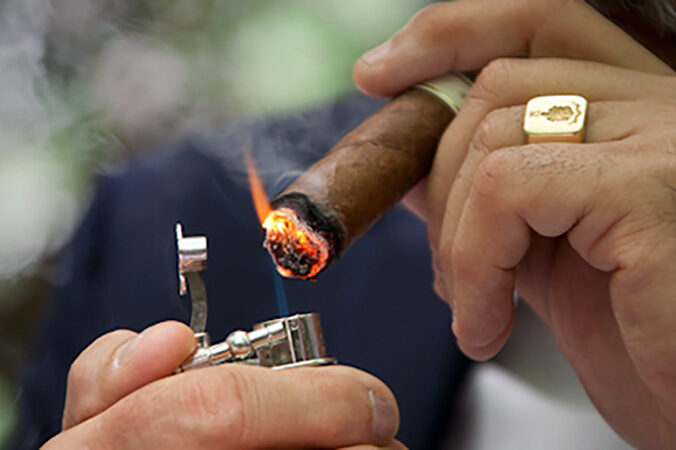 Accesorii esentiale pentru trabuc